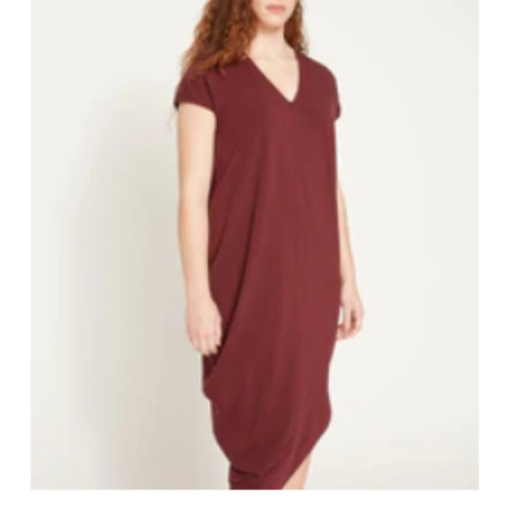 Universal Standard Geneva in Black Cherry - NWT